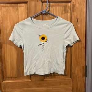 hollister sunflower baby tee:)